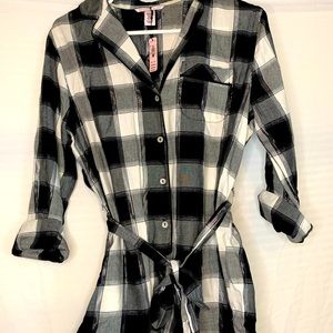 XS Victoria’s Secret Long Sleeve Plaid Romper NEW